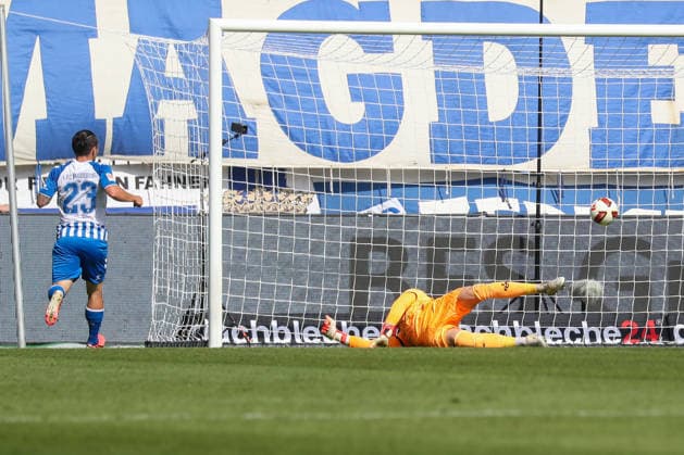 12.09.2026, xgox, Fussball - 2.Bundesliga 1.FC Magdeburg - 1.FC Kaiserslautern emspor, v.l. Das Tor zum 3:0 durch Baris Atik (Magdeburg, 23) wurde aberkannt wegen eines Foulspiels vorher (DFL DFB REGULATIONS PROHIBIT ANY USE OF PHOTOGRAPHS as IMAGE SEQUENCES and or QUASI-VIDEO) Magdeburg *** September 12, 2026, xgox, Soccer 2. Bundesliga: 1. FC Magdeburg vs. 1. FC Kaiserslautern (emspor), from left: The goal that made it 3–0 by Baris Atik (Magdeburg), 23, was disallowed due to a foul committed beforehand. DFL and DFB regulations prohibit any use of photographs as image sequences and or quasi-video. Magdeburg