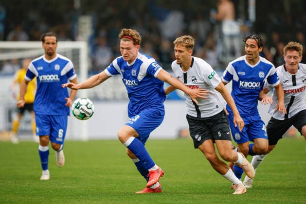 12.09.2026, Sportclub Arena , Verl, GER, 3. Liga, 5. Spieltag: SC Verl vs SV Meppen, Richard Meier (SV Meppen 13) vs Tom Baack (SC Verl 5) DFL REGULATIONS PROHIBIT ANY USE OF PHOTOGRAPHS AS IMAGE SEQUENCES AND OR QUASI-VIDEO. Verl NRW Sportclub Arena
