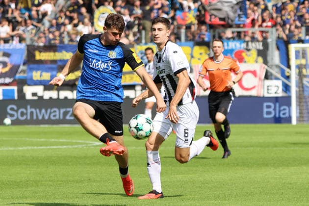 12.09.2026, Fussball, Herren, 3. Liga, Saison 2026 2027, 1. FC Saarbrücken - FC Ingolstadt 04, Alexander Staff (1. FC Saarbrücken), Georgios Antzoulas (FC Ingolstadt 04) Saarbrücken Ludwigsparkstadion Saarland Deutschland (DEU) Copyright: xSebastianxBachx