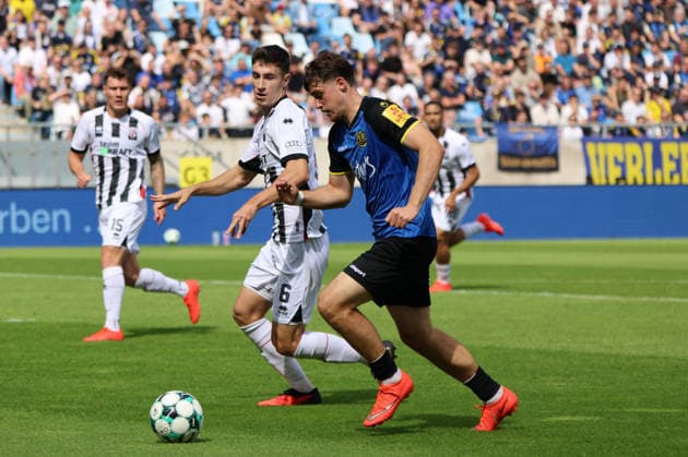 12.09.2026, Fussball, Herren, 3. Liga, Saison 2026 2027, 1. FC Saarbrücken - FC Ingolstadt 04, Alexander Staff (1. FC Saarbrücken), Georgios Antzoulas (FC Ingolstadt 04) Saarbrücken Ludwigsparkstadion Saarland Deutschland (DEU) Copyright: xSebastianxBachx