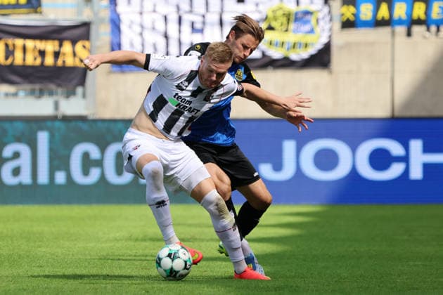 12.09.2026, Fussball, Herren, 3. Liga, Saison 2026 2027, 1. FC Saarbrücken - FC Ingolstadt 04, Siemen Voet (1. FC Saarbrücken), Lars Lokotsch (FC Ingolstadt 04) Saarbrücken Ludwigsparkstadion Saarland Deutschland (DEU) Copyright: xSebastianxBachx