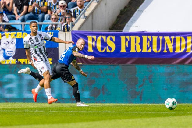 Saarbrücken, Deutschland 12. September 2026: 3. Liga - 2026 2027 - Sp. 5 - 1. FC Saarbrücken gegen FC Ingolstadt 04 Im Bild: v. li. im Zweikampf Nishan Velupillay (FCI) und Philip Fahrner (1.FC) DFB DFL regulations prohibit any use of photographs as image sequences and or quasi-video Ludwigparkstadion Saarland Copyright: xFotostandx xSchäferx