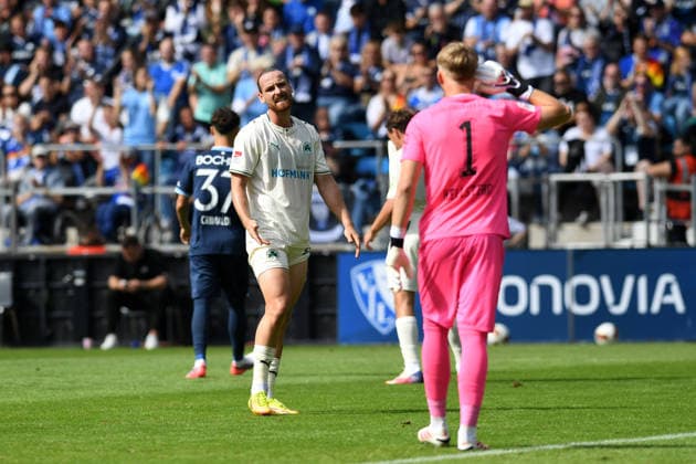 Jannis Heuer (Greuther Fuerth) gestikuliert, gestik waehrend des Spiels der 2. Bundesliga zwischen VfL Bochum und SpVgg Greuther Fuerth, Vonovia Ruhrstadion am 12. September 2026 in Bochum, Deutschland. (Foto von Ralf Treese DeFodi Images) +++ Jannis Heuer (Greuther Fuerth) gestures during the 2nd Bundesliga match between VfL Bochum and SpVgg Greuther Fuerth at Vonovia Ruhrstadion on September 12, 2026 in Bochum, Germany. (Photo by Ralf Treese DeFodi Images) DFB DFL REGULATIONS PROHIBIT ANY USE OF PHOTOGRAPHS AS IMAGE SEQUENCES AND OR QUASI-VIDEO. (Photo by Ralf Treese DeFodi Images) - *** Jannis Heuer of Greuther Fürth gestures during the 2. Bundesliga match between VfL Bochum and SpVgg Greuther Fürth, Vonovia Ruhrstadion on September 12, 2026, in Bochum, Germany. Photo by Ralf Treese, DeFodi Images. Jannis Heuer of Greuther Fürth gestures during the 2nd Bundesliga match between VfL Bochum and SpVgg Greuther Fürth at Vonovia Ruhrstadion on September 12, 2026 in Bochum, Germany. Photo by Ralf Treese, DeFodi Images. DFB and DFL regulations prohibit any use of photographs as image sequences and or quasi-video. Photo by Ralf Treese, DeFodi Images