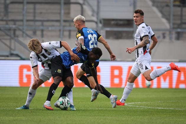 3. Liga - Saison 2026 27 - 1. FC Saarbrücken - FC Ingolstadt 04 - Kelsey Owusu (Nr.31 - Saarbrücken) - Max Plath (Nr.14 - FCI) - Foto: Meyer Jürgen 3. Liga - Saison 2026 27 - 1. FC Saarbrücken - FC Ingolstadt 04