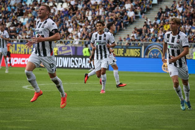 3. Liga - Saison 2026 27 - 1. FC Saarbrücken - FC Ingolstadt 04 - XXXXX - XXXXX - Foto: Meyer Der 0:1 Führungstreffer durch Lars Lokotsch (Nr.13 - FCI) - jubel 3. Liga - Saison 2026 27 - 1. FC Saarbrücken - FC Ingolstadt 04
