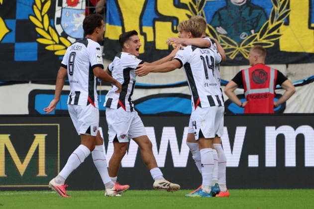 12.09.2026, Fussball, Herren, 3. Liga, Saison 2026 2027, 1. FC Saarbrücken - FC Ingolstadt 04, Torjubel zum 0:1, Torschütze: Lars Lokotsch (FC Ingolstadt 04) Saarbrücken Ludwigsparkstadion Saarland Deutschland (DEU) Copyright: xSebastianxBachx