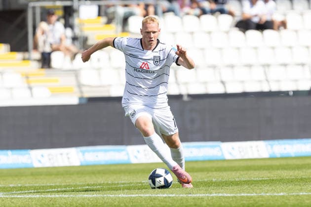 SSV Ulm 1846 Fußball vs. FSV Frankfurt, Fussball, Regionalliga Südwest, 7. Spieltag, Donaustadion Ulm Ulm 12.09.26 Leon Müller (SSV Ulm 1846 Fußball, 17) SSV Ulm 1846 Fußball vs. FSV Frankfurt, Fussball, Regionalliga Südwest, 7. Spieltag, Donaustadion Ulm Ulm 12.09.26 Foto: Lucca Fundel Ulm Donaustadion Ulm Baden-Württemberg Deutschland
