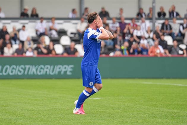 Deutschland: Fussball, 3. Liga, 5. Spieltag, Sportclub Arena Verl, SC Verl vs. SV Meppen: Tobias Mißner (SV Meppen, 3) enttäuscht, sauer, vergebene Chance. Copyright: xMichelxWittex
