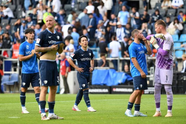 Koji Miyoshi (VfL Bochum) schaut waehrend des Spiels der 2. Bundesliga zwischen VfL Bochum und SpVgg Greuther Fuerth, Vonovia Ruhrstadion am 12. September 2026 in Bochum, Deutschland. (Foto von Ralf Treese DeFodi Images) +++ Koji Miyoshi (VfL Bochum) looks on during the 2nd Bundesliga match between VfL Bochum and SpVgg Greuther Fuerth at Vonovia Ruhrstadion on September 12, 2026 in Bochum, Germany. (Photo by Ralf Treese DeFodi Images) DFB DFL REGULATIONS PROHIBIT ANY USE OF PHOTOGRAPHS AS IMAGE SEQUENCES AND OR QUASI-VIDEO. (Photo by Ralf Treese DeFodi Images) - *** Koji Miyoshi of VfL Bochum looks on during the 2. Bundesliga match between VfL Bochum and SpVgg Greuther Fürth at the Vonovia Ruhrstadion on September 12, 2026, in Bochum, Germany Photo by Ralf Treese DeFodi Images Koji Miyoshi of VfL Bochum looks on during the 2nd Bundesliga match between VfL Bochum and SpVgg Greuther Fürth at Vonovia Ruhrstadion on September 12, 2026 in Bochum, Germany. Photo by Ralf Treese, DeFodi Images. DFB and DFL regulations prohibit any use of photographs as image sequences and or quasi-video. Photo by Ralf Treese, DeFodi Images.