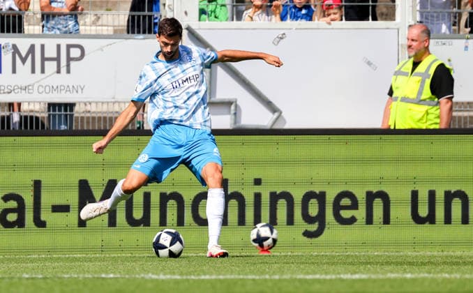 05.09.2026, Deutschland, Stuttgart, Fussball, Regionalliga Südwest, SV Stuttgarter Kickers vs. SG Barockstadt Fulda-Lehnerz, Elvir Zukaj (Kickers)