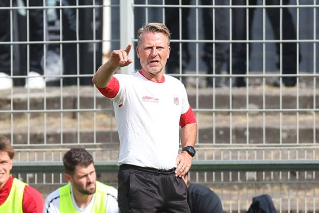Chemie Leipzig - Zwickau Regionalliga Nordost Leipzig, 12.09.2026, Alfred-Kunze-Sportpark, Fußball, Männer, Saison 2026 2027, Regionalliga Nordost, 8. Spieltag, BSG Chemie Leipzig - FSV Zwickau , Im Bild: Trainer Rico Schmitt (FSV Zwickau) ,