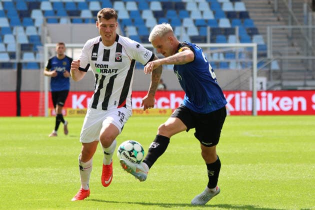 12.09.2026, Fussball, Herren, 3. Liga, Saison 2026 2027, 1. FC Saarbrücken - FC Ingolstadt 04, Florian Pick (1. FC Saarbrücken), Jonas Scholz (FC Ingolstadt 04) Saarbrücken Ludwigsparkstadion Saarland Deutschland (DEU) Copyright: xSebastianxBachx