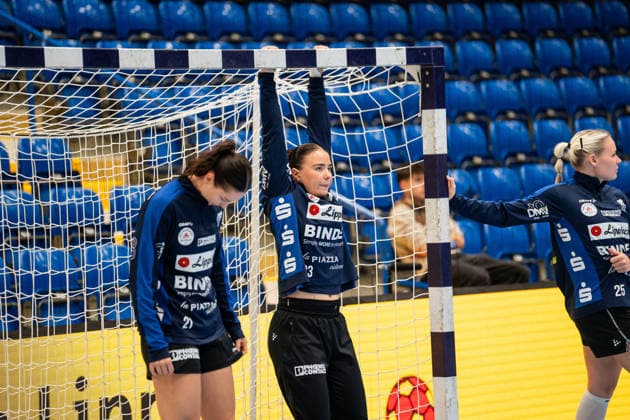 HSG Blomberg-Lippe (GER) vs. Storhamar Handball Elite (NOR), Handball, EHF Champions League Women, Gruppenphase, 12.9.2026, Saision 2026 2027, Lemgo Elin Magnusdottir (HSG Blomberg-Lippe, 33) beim Aufwaermen Lemgo Phoenix Contact Arena Deutschland