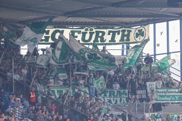 VfL Bochum 1848 vs. SpVgg Greuther Fuerth, Fussball, 2. Bundesliga, 5. Spieltag, Spielzeit 2026 2027, 12.09.2026,Greuther Fuerth fans VfL Bochum 1848 vs. SpVgg Greuther Fuerth, Fussball, 2. Bundesliga, 5. Spieltag, Spielzeit 2026 2027, 12.09.2026 *** VfL Bochum 1848 vs. SpVgg Greuther Fürth, Soccer, 2. Bundesliga, Matchday 5, 2026–2027 Season, September 12, 2026, Greuther Fürth fans VfL Bochum 1848 vs. SpVgg Greuther Fürth, Soccer, 2. Bundesliga, Matchday 5, 2026–2027 Season, September 12, 2026 Copyright: xEibner-Pressefoto JavadxMohammadpourx EP_JMR