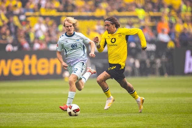 12.09.2026, Fussball, 3. Spieltag der 1. Fussball Bundesliga, Borussia Dortmund - SC Paderborn. v. l. Mattes Hansen (SC Paderborn 07), Fabio Silva (Borussia Dortmund). Dortmund Signal Iduna Park NRW Deutschland xRHR-FOTO DEx *** September 12, 2026, Soccer, Matchday 3 of the 1st Bundesliga, Borussia Dortmund vs. SC Paderborn v l Mattes Hansen SC Paderborn 07, Fabio Silva, Borussia Dortmund, Signal Iduna Park, North Rhine-Westphalia, Germany, xRHR, PHOTO DEx Copyright: DennisxEwert RHR-FOTOx RHR-FOTO DE