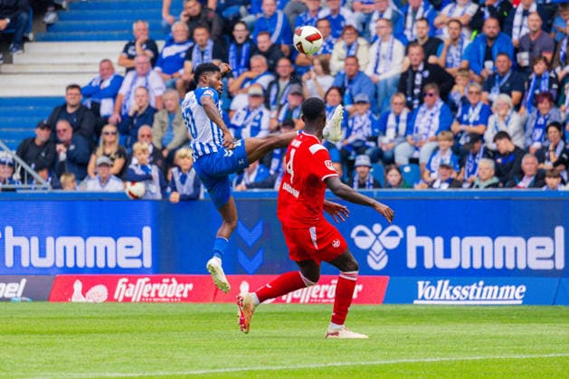 Deutschland: 2.Bundesliga, Saison 2026 2027, 12.09.2026, 5. Spieltag,1.FC Magdeburg vs 1. FC Kaiserslautern, Avnet Arena : Moritz-Broni Kwarteng (1.FC Magdeburg, 10) am Ball *** Germany 2. Bundesliga, 2026–2027 Season, September 12, 2026, Matchday 5, 1. FC Magdeburg vs. 1. FC Kaiserslautern, Avnet Arena; Moritz Broni Kwarteng (1. FC Magdeburg), 10 on the ball Copyright: xMichellexLukax
