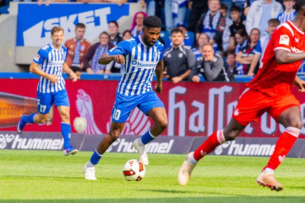 Deutschland: 2.Bundesliga, Saison 2026 2027, 12.09.2026, 5. Spieltag,1.FC Magdeburg vs 1. FC Kaiserslautern, Avnet Arena : Moritz-Broni Kwarteng (1.FC Magdeburg, 10) am Ball *** Germany 2. Bundesliga, 2026–2027 Season, September 12, 2026, Matchday 5, 1. FC Magdeburg vs. 1. FC Kaiserslautern, Avnet Arena; Moritz Broni Kwarteng (1. FC Magdeburg), 10th on the ball Copyright: xMichellexLukax