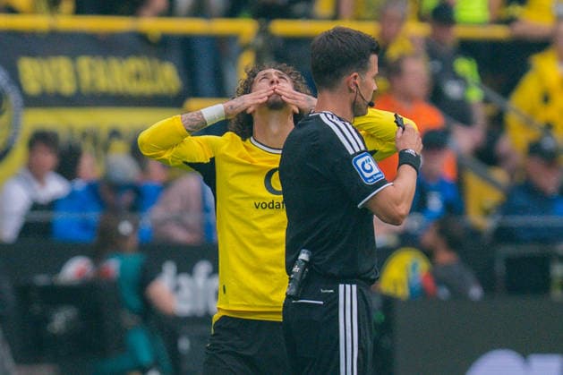 1. Bundesliga, 3. Spieltag, Borussia Dortmund vs. SC Paderborn 07 am 12.09.2026 Tor zum 1:0 durch Fabio Silva *** Bundesliga 1, Matchday 3, Borussia Dortmund vs. SC Paderborn 07 on September 12, 2026. Goal to make it 1–0 by Fabio Silva Copyright: xBahhoxKarax
