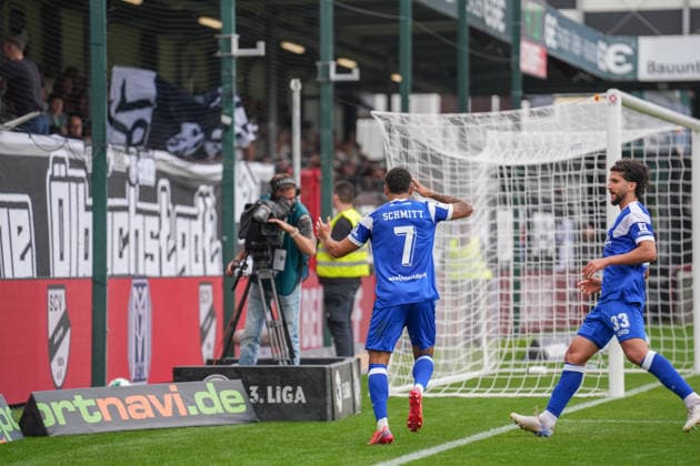 Deutschland: Fussball, 3. Liga, 5. Spieltag, Sportclub Arena Verl, SC Verl vs. SV Meppen: Oliver Schmitt (SV Meppen, 7) Tor zum 1:0 für den SV Meppen. Jubel, Freude. Copyright: xMichelxWittex
