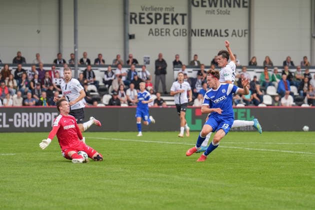 Deutschland: Fussball, 3. Liga, 5. Spieltag, Sportclub Arena Verl, SC Verl vs. SV Meppen: Chance von Richard Meier (SV Meppen, 13) Copyright: xMichelxWittex