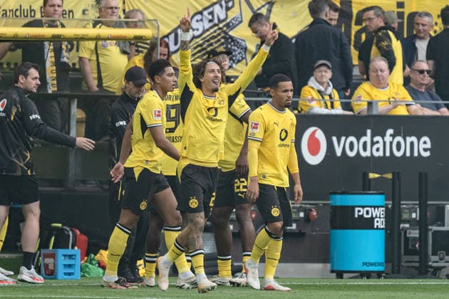 Deutschland: Bundesliga 2026 2027 3. Spieltag, Borussia Dortmund vs. SC Paderborn 07 , Samstag, 12.09.2026 Signal Iduna Park, Nordrhein-Westfalen Tor zum 1:0 durch Fabio Silva (Borussia Dortmund, 21) Jubel Freude Emotionen Torjubel *** Germany Bundesliga 2026–2027, Matchday 3, Borussia Dortmund vs. SC Paderborn 07, Saturday, September 12, 2026, Signal Iduna Park, North Rhine-Westphalia. Goal to make it 1–0 by Fabio Silva of Borussia Dortmund, 21. Cheers, joy, excitement, goal celebration Copyright: xCelinaxLeiersx