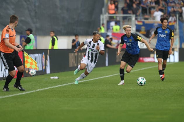 Saarbrücken, Deutschland 12. September 2026: 3. Liga - 2026 2027 - Sp. 5 - 1. FC Saarbrücken gegen FC Ingolstadt 04 Im Bild: v. li. im Zweikampf Sejdo Dukakov (FCI) und Anton Bäuerle Baeuerle (1.FC) DFB DFL regulations prohibit any use of photographs as image sequences and or quasi-video Ludwigparkstadion Saarland Copyright: xFotostandx xSchäferx