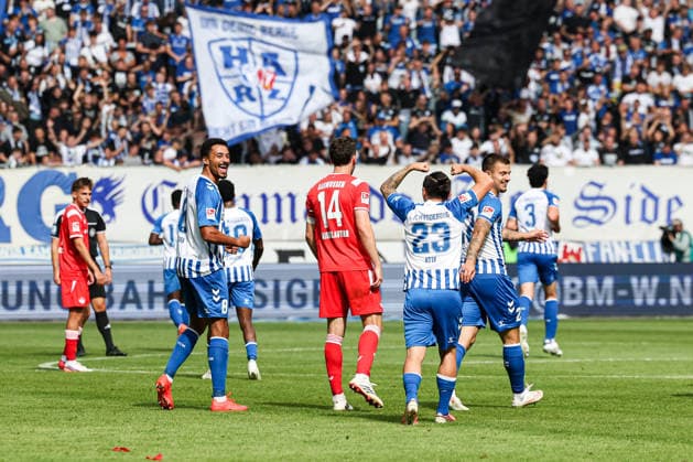 Torjubel - Torschütze Emmanuel Iyoha (l.,1. FC Magdeburg,8) trifft zum 3-0 mit Baris Atik (1. FC Magdeburg,23) - 2. Fußball Bundesliga Saison 2026-2027 1. FC Magdeburg vs 1. FC Kaiserslautern in der Avnet Arena in Magdeburg - Aktion,Fußball,Mann,Männer,Deutschland,12.09.2026 *** Goal celebration: Scorer Emmanuel Iyoha (1. FC Magdeburg, 8) scores to make it 3–0 with Baris Atik (1. FC Magdeburg),23 2 German Bundesliga 2026–2027 season: 1 FC Magdeburg vs. 1 FC Kaiserslautern at the Avnet Arena in Magdeburg; Action, Soccer, Man, Men, Germany, September 12, 2026