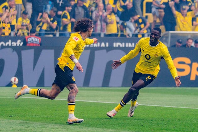 1. Bundesliga, 3. Spieltag, Borussia Dortmund vs. SC Paderborn 07 am 12.09.2026 Tor zum 1:0 durch Fabio Silva mit Serhou Guirassy *** Bundesliga 1, Matchday 3, Borussia Dortmund vs. SC Paderborn 07 on September 12, 2026. Goal to make it 1–0 by Fabio Silva, assisted by Serhou Guirassy Copyright: xBahhoxKarax