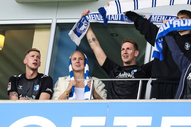 v.l. Schwimmer Florian Wellbrock, Isabel Gose, Lukas Märtens - 2. Fußball Bundesliga Saison 2026-2027 1. FC Magdeburg vs 1. FC Kaiserslautern in der Avnet Arena in Magdeburg - Fußball,Mann,Männer,Deutschland,12.09.2026 *** From left: Swimmer Florian Wellbrock, Isabel Gose, Lukas Märtens 2 German Bundesliga Season 2026–2027 1 FC Magdeburg vs. 1 FC Kaiserslautern at the Avnet Arena in Magdeburg Soccer, man, men, Germany, September 12, 2026