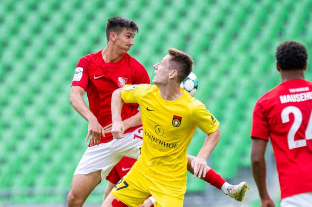 (L-R) Eryk Grzywacz (TSV Havelse, 12) im Kopfballduell mit Loris Maier (SG Sonnenhof Grossaspach, 27) GER, TSV Havelse vs. SG Sonnenhof Grossaspach, Fussball, 3. Liga, 5. Spieltag, Spielzeit 2026 2027, 12.09.2026 DFL Regulations prohibit any use of photographers as image sequences and or quasi-video. GER, TSV Havelse vs. SG Sonnenhof Grossaspach, Fussball, 3. Liga, 5. Spieltag, Spielzeit 2026 2027, 12.09.2026 Hannover Copyright: xEibner-Pressefoto JanxRollingerx EP_JSK