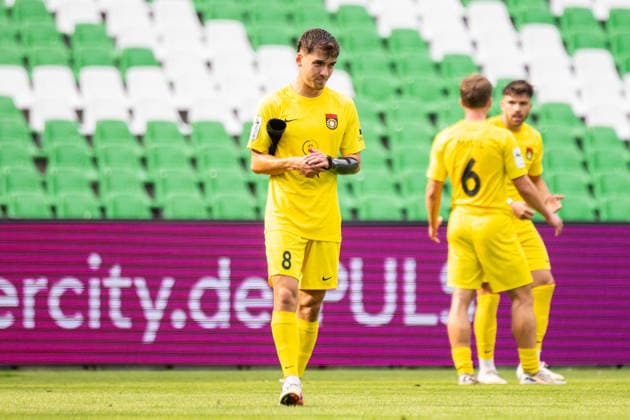 Elias Rahn (SG Sonnenhof Grossaspach, 08) reagiert enttaeuscht nach dem 2:2 Unentschieden GER, TSV Havelse vs. SG Sonnenhof Grossaspach, Fussball, 3. Liga, 5. Spieltag, Spielzeit 2026 2027, 12.09.2026 DFL Regulations prohibit any use of photographers as image sequences and or quasi-video. GER, TSV Havelse vs. SG Sonnenhof Grossaspach, Fussball, 3. Liga, 5. Spieltag, Spielzeit 2026 2027, 12.09.2026 Hannover Copyright: xEibner-Pressefoto JanxRollingerx EP_JSK