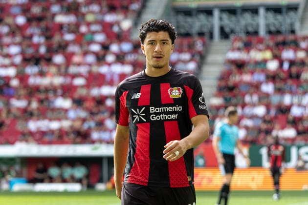 Deutschland: FC Augsburg vs Bayer 04 Leverkusen, 1. Bundesliga, Saison 2026 27, WWK Arena (Augsburg): Ibrahim Maza, (Bayer Leverkusen, 30) Portraitfoto, Portrait, Einzelaufnahme, Porträt Augsburg WWK Arena Bayern Deutschland *** Germany: FC Augsburg vs. Bayer 04 Leverkusen, Bundesliga 1, 2026–27 Season, WWK Arena, Augsburg; Ibrahim Maza, Bayer Leverkusen, 30; portrait photo, portrait, individual shot, portrait, Augsburg, WWK Arena, Bavaria, Germany Copyright: xBenedictxChristx