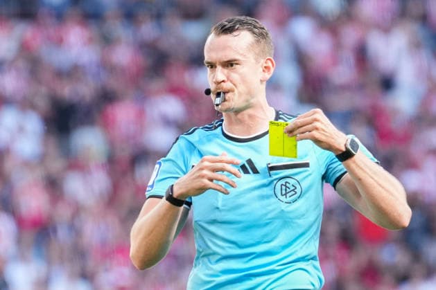 1. Bundesliga: SC Freiburg vs Borussia Mönchengladbach, 12.09.2026 Richard Hempel (Schiedsrichter) der die Gelbe Karte rausholt 1. Bundesliga: SC Freiburg vs Borussia Mönchengladbach, Europa-Park-Stadion, 12.09.2026 DFB DFL REGULATIONS PROHIBIT ANY USE OF PHOTOGRAPHS AS IMAGE SEQUENCES AND OR QUASI-VIDEO. *** 1. Bundesliga: SC Freiburg vs. Borussia Mönchengladbach, September 12, 2026; Richard Hempel, the referee who shows the yellow card; 1. Bundesliga: SC Freiburg vs. Borussia Mönchengladbach, Europa-Park Stadium, September 12, 2026. DFB and DFL regulations prohibit any use of photographs as image sequences and or quasi-video. Copyright: xBEAUTIFULxSPORTS Boscox