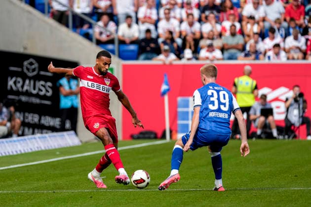 v.li.: Josha Vagnoman (VfB, 4), Mats Rots (Hoffenheim, 39), Zweikampf, Spielszene, Duell, duel, tackle, tackling, Dynamik, Action, Aktion, 12.09.2026, Sinsheim (Deutschland), Fussball, Bundesliga, TSG 1899 Hoffenheim - VfB Stuttgart, DFB DFL REGULATIONS PROHIBIT ANY USE OF PHOTOGRAPHS AS IMAGE SEQUENCES AND OR QUASI-VIDEO. *** v li Josha Vagnoman VfB, 4, Mats Rots Hoffenheim, 39, tackle, game scene, duel, tackle, tackling, dynamics, action, 12 09 2026, Sinsheim, Germany, soccer, Bundesliga, TSG 1899 Hoffenheim vs. VfB Stuttgart, DFB and DFL regulations prohibit any use of photographs as image sequences and or quasi-video xozx