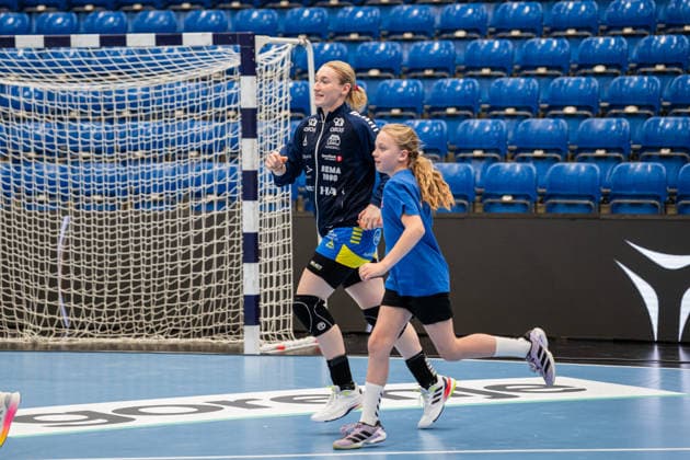 HSG Blomberg-Lippe (GER) vs. Storhamar Handball Elite (NOR), Handball, EHF Champions League Women, Gruppenphase, 12.9.2026, Saision 2026 2027, Lemgo Christina Pedersen (Storhamar Handball Elite, 26) beim Einlaufen Lemgo Phoenix Contact Arena Deutschland
