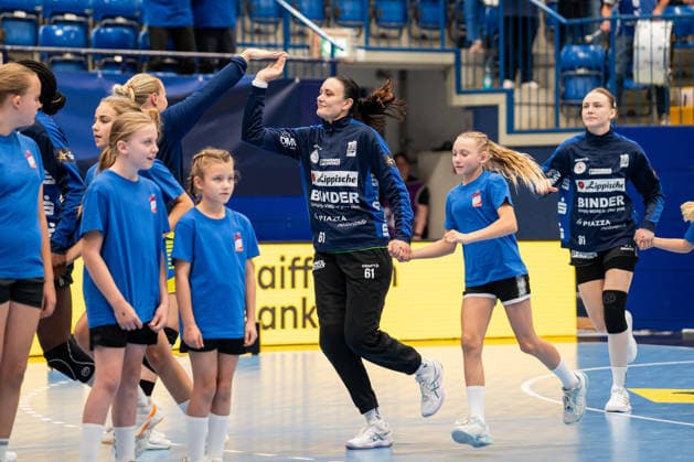 HSG Blomberg-Lippe (GER) vs. Storhamar Handball Elite (NOR), Handball, EHF Champions League Women, Gruppenphase, 12.9.2026, Saision 2026 2027, Lemgo Nicole Roth (HSG Blomberg-Lippe, 61) beim Einlaufen Lemgo Phoenix Contact Arena Deutschland