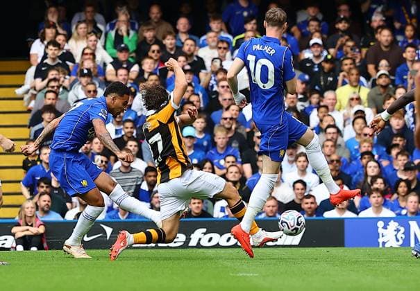 Morgan Rogers of Chelsea scores the opening goal Chelsea v Hull City, Premier League, Football, Football, Stamford Bridge, London, UK - 12 Sep 2026London Stamford Bridge United Kingdom EDITORIAL USE ONLY No use with unauthorised audio, video, data, fixture lists, club league logos or live services. Online in-match use limited to 120 images, no video emulation. No use in betting, games or single club league player publications.  Copyright: xMichaelxZemanek Shutterstockx 17144546p