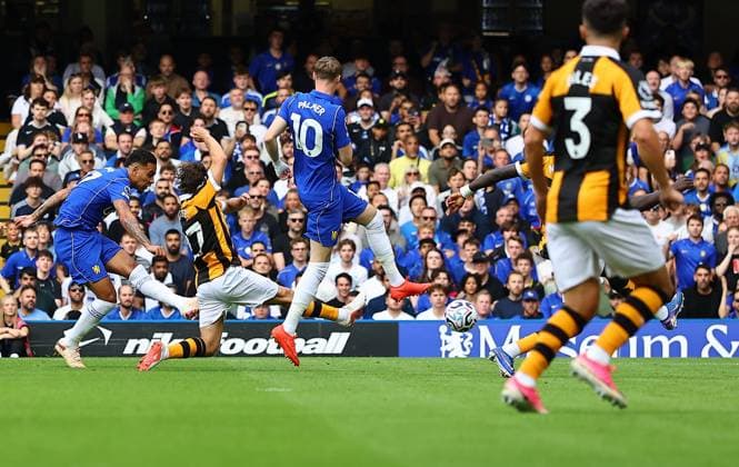 Morgan Rogers of Chelsea scores the opening goal Chelsea v Hull City, Premier League, Football, Football, Stamford Bridge, London, UK - 12 Sep 2026London Stamford Bridge United Kingdom EDITORIAL USE ONLY No use with unauthorised audio, video, data, fixture lists, club league logos or live services. Online in-match use limited to 120 images, no video emulation. No use in betting, games or single club league player publications.  Copyright: xMichaelxZemanek Shutterstockx 17144546q