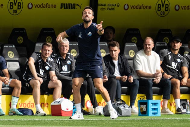 Deutschland: Bundesliga 2026 2027 3. Spieltag, Borussia Dortmund vs. SC Paderborn 07 , Samstag, 12.09.2026 Signal Iduna Park, Nordrhein-Westfalen Ralf Kettmann (Cheftrainer) *** Germany Bundesliga 2026–2027, Matchday 3: Borussia Dortmund vs. SC Paderborn 07, Saturday, September 12, 2026, Signal Iduna Park, North Rhine-Westphalia, Ralf Kettmann, Head Coach Copyright: xCelinaxLeiersx