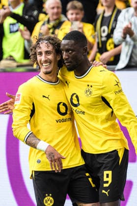 Deutschland: Bundesliga 2026 2027 3. Spieltag, Borussia Dortmund vs. SC Paderborn 07 , Samstag, 12.09.2026 Signal Iduna Park, Nordrhein-Westfalen Serhou Guirassy (Borussia Dortmund, 9) Jubel Freude Emotionen Torjubel über Tor welches im Nachhinein von Harm Osmers (Schiedsrichter) zurück genommen wurde *** Germany Bundesliga 2026–2027, Matchday 3, Borussia Dortmund vs. SC Paderborn 07, Saturday, September 12, 2026, Signal Iduna Park, North Rhine-Westphalia. Serhou Guirassy of Borussia Dortmund, 9: Jubilation, joy, emotions, goal celebration over a goal that was later disallowed by referee Harm Osmers. Copyright: xCelinaxLeiersx