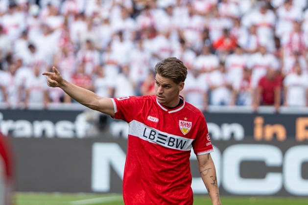 Fussball: 1. Bundesliga, 3. Spieltag, TSG Hoffenheim - VfB Stuttgart am 12.09.2026 in Sinsheim (SNP Arena), Deutschland, Saison 2026 2027: Ramon Hendriks (VfB Stuttgart, 3) Sinsheim SNP Arena Deutschland *** Soccer, Bundesliga 1, Matchday 3, TSG Hoffenheim vs. VfB Stuttgart on September 12, 2026, at Sinsheim SNP Arena, Germany, 2026–2027 Season, Ramon Hendriks, VfB Stuttgart, 3, Sinsheim SNP Arena, Germany Copyright: xPhilippxImhofx