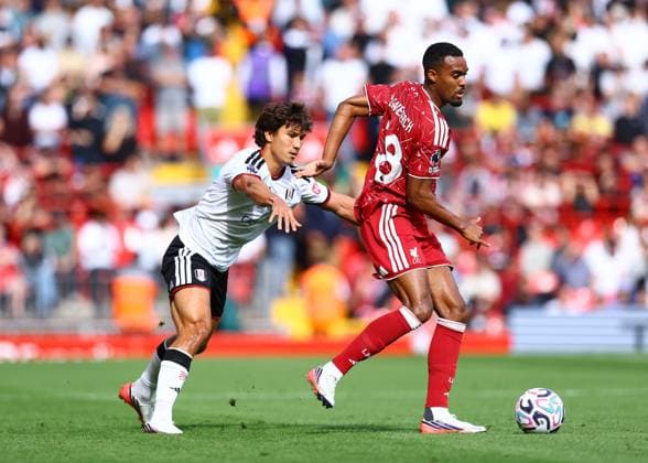 Ryan Gravenberch of Liverpool and Gonzalo Garcia of Fulham Liverpool v Fulham, Premier League, Football, Football, Anfield, Liverpool, UK - 12 Sep 2026Liverpool Anfield United Kingdom EDITORIAL USE ONLY No use with unauthorised audio, video, data, fixture lists, club league logos or live services. Online in-match use limited to 120 images, no video emulation. No use in betting, games or single club league player publications.  Copyright: xMattxWest Shutterstockx 17144551an
