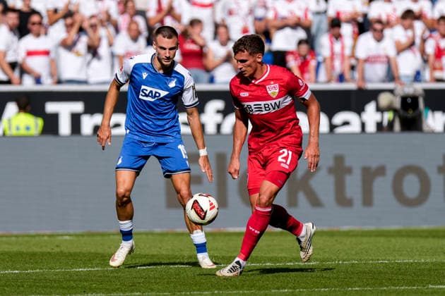 v.li.: Tim Lemperle (Hoffenheim, 19), Grischa Prömel (VfB, 21), Zweikampf, Spielszene, Duell, duel, tackle, tackling, Dynamik, Action, Aktion, 12.09.2026, Sinsheim (Deutschland), Fussball, Bundesliga, TSG 1899 Hoffenheim - VfB Stuttgart, DFB DFL REGULATIONS PROHIBIT ANY USE OF PHOTOGRAPHS AS IMAGE SEQUENCES AND OR QUASI-VIDEO. *** v li Tim Lemperle Hoffenheim, 19, Grischa Prömel VfB, 21, tackle, game scene, duel, tackle, tackling, dynamism, action, 12 09 2026, Sinsheim, Germany, soccer, Bundesliga, TSG 1899 Hoffenheim vs. VfB Stuttgart, DFB and DFL regulations prohibit any use of photographs as image sequences and or quasi-video xozx