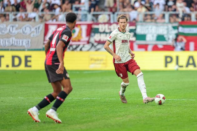 Calvin Brackelmann (FC Augsburg, 02) mit Ball, GER, FC Augsburg vs. Bayer 04 Leverkusen, Fussball, Bundesliga, 3. Spieltag, Saison 2026 2027, 12.09.2026, DFL DFB REGULATIONS PROHIBIT ANY USE OF PHOTOGRAPHS as IMAGE SEQUENCES and or QUASI-VIDEO, GER, FC Augsburg vs. Bayer 04 Leverkusen, Fussball, Bundesliga, 3. Spieltag, Saison 2026 2027, 12.09.2026 Augsburg *** Calvin Brackelmann, FC Augsburg, No. 02 with the ball, GER, FC Augsburg vs. Bayer 04 Leverkusen, Soccer, Bundesliga, Matchday 3, 2026–2027 Season, September 12, 2026, DFL and DFB regulations prohibit any use of photographs as image sequences and or quasi-video, GER, FC Augsburg vs. Bayer 04 Leverkusen, soccer, Bundesliga, Matchday 3, 2026–2027 season, September 12, 2026, Augsburg Copyright: xEibner-Pressefoto JennixMaulx EP_JML