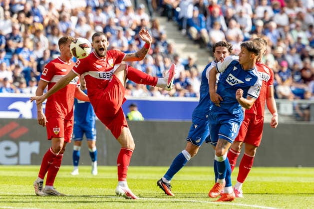Harter Zweikampf Foulspiel Adam Hlozek (TSG Hoffenheim, 10) gegen Jeff Chabot (VfB Stuttgart, 24) Emotionen Mimik verzerrt Schrei, GER, TSG Hoffenheim vs. VfB Stuttgart, Fussball, 1. Bundesliga, 03. Spieltag, Spielzeit 2026 2027, 12.09.2026, DFL DFB REGULATIONS PROHIBIT ANY USE OF PHOTOGRAPHS AS IMAGE SEQUENCES AND OR QUASI-VIDEO, GER, TSG Hoffenheim vs. VfB Stuttgart, Fussball, 1. Bundesliga, 03. Spieltag, Spielzeit 2026 2027, 12.09.2026 Sinsheim *** Fierce tackle; foul by Adam Hlozek (TSG Hoffenheim, 10) on Jeff Chabot (VfB Stuttgart, 24); intense emotion; contorted facial expression; scream; GER; TSG Hoffenheim vs. VfB Stuttgart; soccer; Bundesliga 1; Matchday 03, 2026–2027 season, September 12, 2026, DFL and DFB regulations prohibit any use of photographs as image sequences and or quasi-video, GER, TSG Hoffenheim vs. VfB Stuttgart, soccer, Bundesliga 1, Matchday 3, 2026–2027 season, September 12, 2026, Sinsheim Copyright: xEibner-Pressefoto JanixPlessx EP_JPL