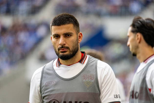 12.09.2026, xdaymx, Fussball 1.Bundesliga, TSG 1899 Hoffenheim - VfB Stuttgart. Deniz Undav (VfB Stuttgart) wirkt nicht zufrieden mit seiner Rolle als Auswechselspieler. (DFL DFB REGULATIONS PROHIBIT ANY USE OF PHOTOGRAPHS as IMAGE SEQUENCES and or QUASI-VIDEO) Sinsheim *** September 12, 2026, xdaymx, Soccer, Bundesliga 1, TSG 1899 Hoffenheim vs. VfB Stuttgart: Deniz Undav; VfB Stuttgart does not seem satisfied with his role as a substitute; DFL and DFB regulations prohibit any use of photographs as image sequences and or quasi-video; Sinsheim