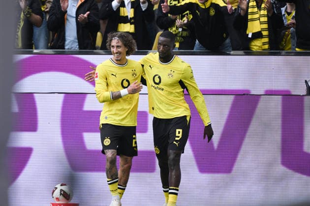 Jubel Fabio Silva (Borussia Dortmund), Fabio Silva, Serhou Guirassy (Borussia Dortmund), v.li. 12.09.2026, Fussball 1. Bundesliga, Saison 2026 2027, 3. Spieltag, Borussia Dortmund - SC Paderborn 07 DFL regulations prohibit any use of photographs as image sequences and or quasi-video Dortmund Signal Iduna Park Nordrhein Westfalen Deutschland *** Celebration: Fabio Silva, Borussia Dortmund; Fabio Silva, Serhou Guirassy, Borussia Dortmund; from left, September 12, 2026; Soccer, 1. Bundesliga, 2026–2027 season, Matchday 3, Borussia Dortmund vs. SC Paderborn 07. DFL regulations prohibit any use of photographs as image sequences and or quasi-video. Dortmund, Signal Iduna Park, North Rhine-Westphalia, Germany Team2