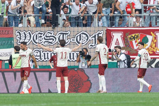 Michael Gregoritsch (11, FC Augsburg) Tor zum 1 : 1 beim Spiel zwischen FC Augsburg v Bayer 04 Leverkusen, Fussball, Herren, Bundesliga, 2026 2027, 3.Spieltag am 12.09.2026 in Augsburg, WWK ARENA. DFL and DFB regulations prohibit any use of photographs as image sequences and or quasi-video. Bayern Deutschland *** Michael Gregoritsch 11, FC Augsburg, goal to make it 1–1 in the match between FC Augsburg and Bayer 04 Leverkusen, soccer, men s, Bundesliga, 2026–2027, Matchday 3 on September 12, 2026, in Augsburg, WWK ARENA. DFL and DFB regulations prohibit any use of photographs as image sequences and or quasi-video. Bavaria, Germany