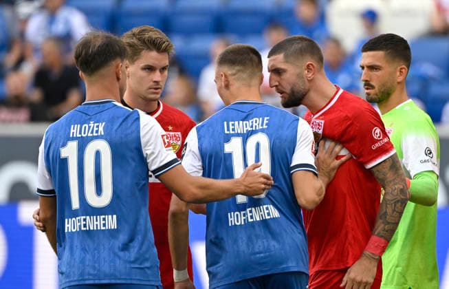 Rudelbildung Jeff Chabot VfB Stuttgart (24) gegen Tim Lemperle TSG 1899 Hoffenheim (19) Adam Hlozek TSG 1899 Hoffenheim (10) Ramon Hendriks VfB Stuttgart (03) Torwart Fabian Bredlow VfB Stuttgart (01) wegen Verletzung Finn Jeltsch VfB Stuttgart (29) (nicht im Bild) TSG 1899 Hoffenheim vs VfB Stuttgart 12.09.2026 DFL REGULATIONS PROHIBIT ANY USE OF PHOTOGRAPHS AS IMAGE SEQUENCES AND OR QUASI-VIDEO TSG 1899 Hoffenheim vs VfB Stuttgart *** Team formation: Jeff Chabot (VfB Stuttgart 24) vs. Tim Lemperle (TSG 1899 Hoffenheim 19), Adam Hlozek (TSG 1899 Hoffenheim 10), Ramon Hendriks (VfB Stuttgart 03); goalkeeper Fabian Bredlow (VfB Stuttgart 01) due to injury Finn Jeltsch, VfB Stuttgart 29, not pictured TSG 1899 Hoffenheim vs. VfB Stuttgart September 12, 2026 DFL REGULATIONS PROHIBIT ANY USE OF PHOTOGRAPHS AS IMAGE SEQUENCES AND OR QUASI-VIDEO TSG 1899 Hoffenheim vs. VfB Stuttgart
