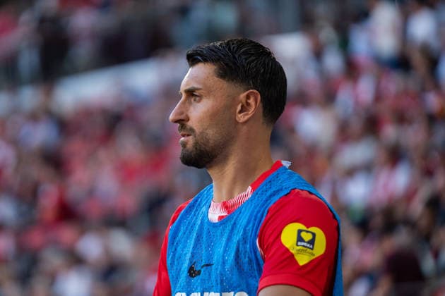 12.09.2026, xjyhynx, Fussball 1.Bundesliga, SC Freiburg - Borussia Mönchengladbach v.l., Vincenzo Grifo (32, SC Freiburg) beim Warmmachen (DFL DFB REGULATIONS PROHIBIT ANY USE OF PHOTOGRAPHS as IMAGE SEQUENCES and or QUASI-VIDEO) Freiburg *** September 12, 2026, xjyhynx, Soccer 1st Bundesliga, SC Freiburg vs. Borussia Mönchengladbach, Vincenzo Grifo 32, SC Freiburg warming up. DFL and DFB regulations prohibit any use of photographs as image sequences and or quasi-video. Freiburg
